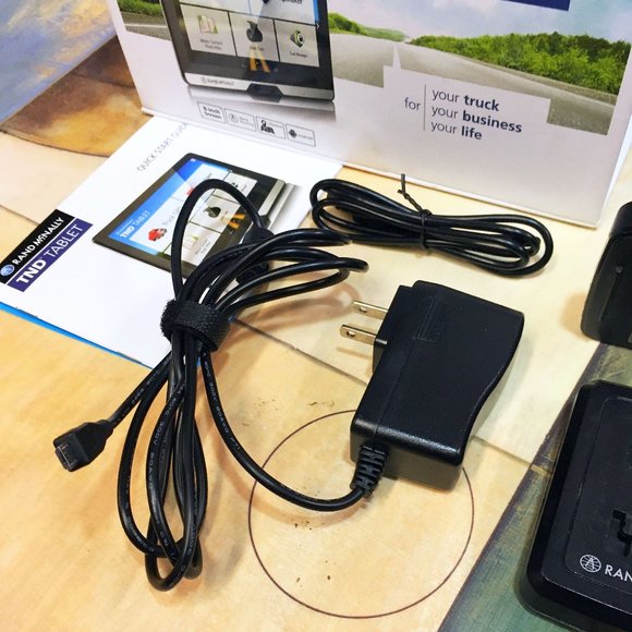 Rand McNally TNDT80 Tablet 80 GPS Built-in Dash Cam Lifetime Maps Live Traffic - Picture 6 of 8